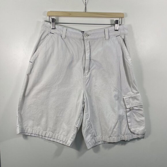 725 Levis White Denim Shorts - Picture 1 of 3